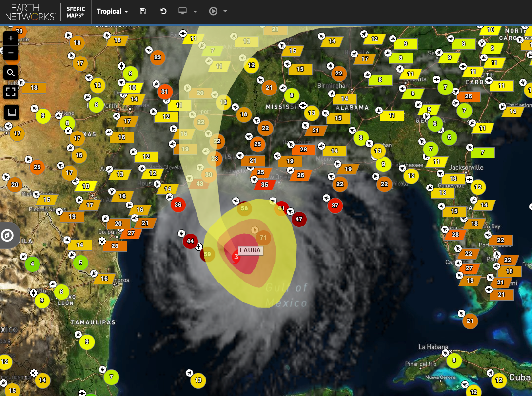 Hurricane Laura wind speeds and location on August 26, 2020
